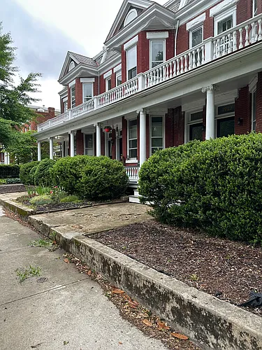 2712 E Broad St #1 Photo 1