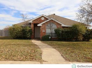 3914 Camden Ln, Sachse, TX 75048