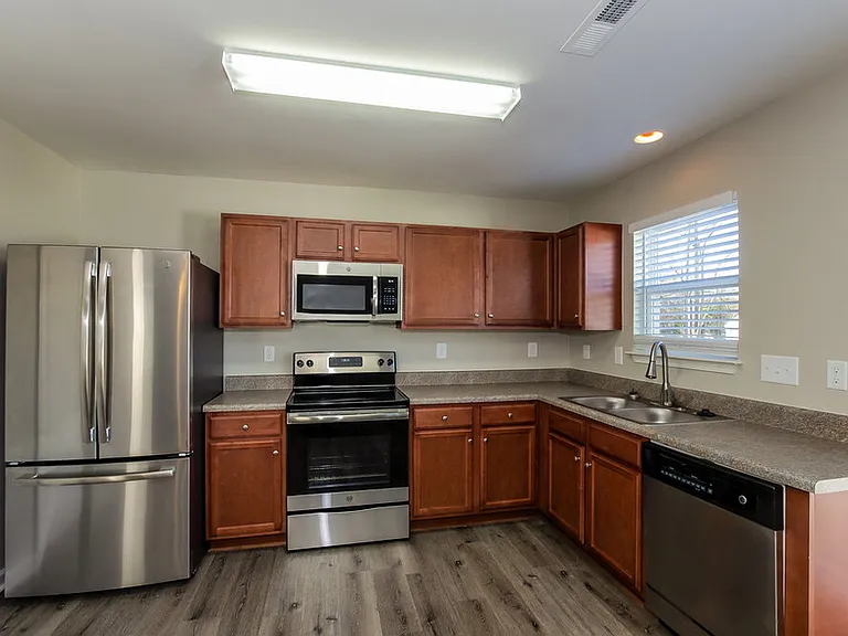 913 Cassidy Dr — Photo 9