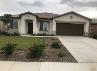 2125 Donnalynn St, Bakersfield, CA 93313
