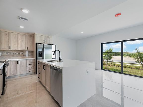 2nd image of 1343 NW 1st St