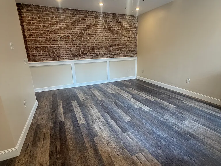 64-66 Sherman Pl #27B — Photo 2