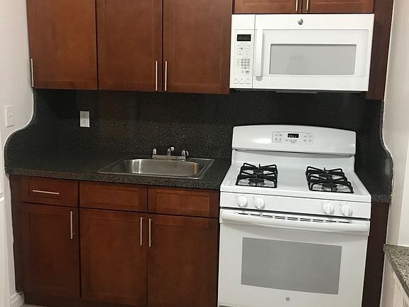 4th image of 6445 Booth St #1