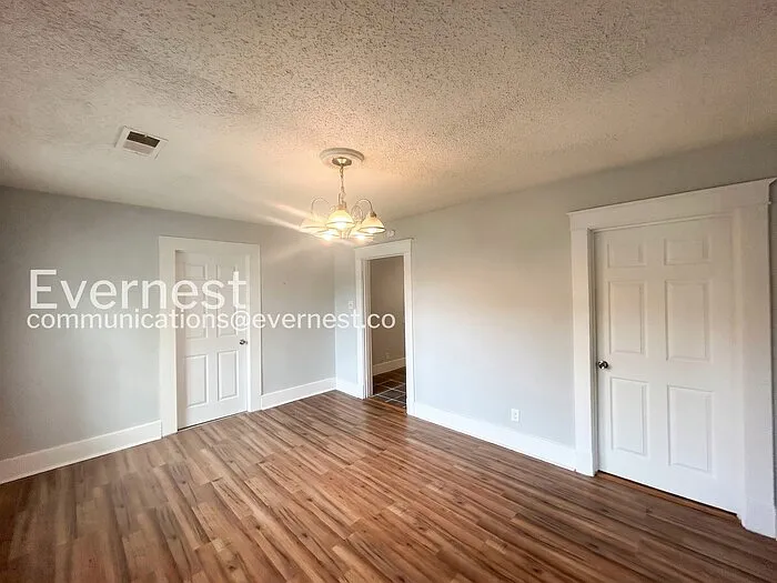 667 Sevier St — Photo 7