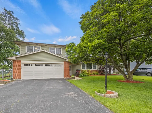 2405 Sioux Ave, Woodridge, IL 60517