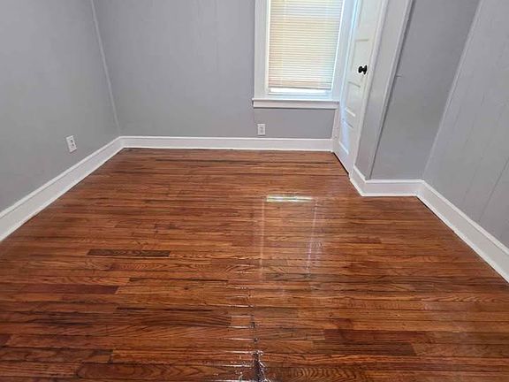 4th image of 265 W Ivy St #1