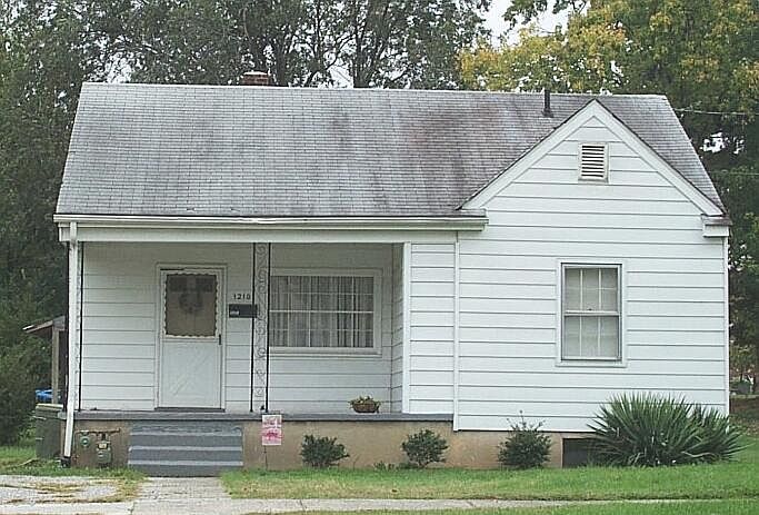 1st image of 1210 Roanoke Blvd