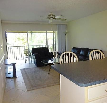 4th image of 501 Greensward Ln APT 203-C