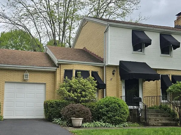 691 S 7th St, Sharpsville, PA 16150