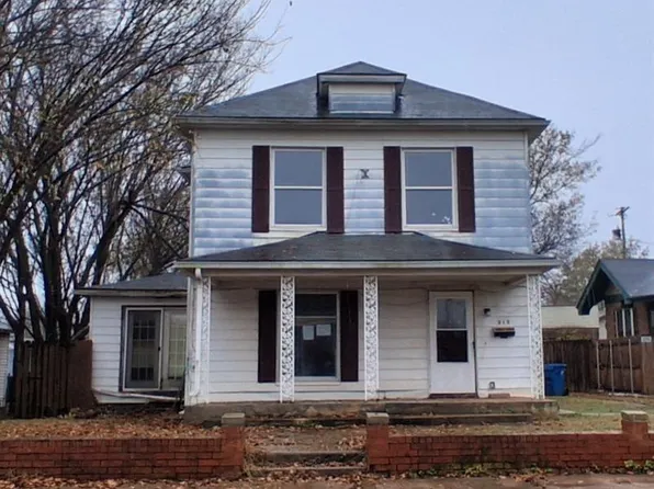 315 W 8th St, Chandler, OK 74834