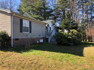 30 Bradford Terrace Ln, Hendersonville, NC 28792