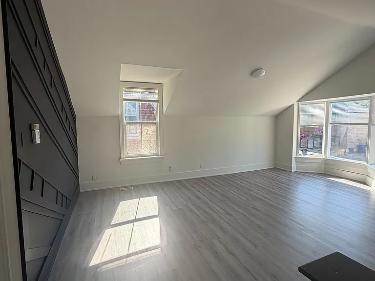 6395 Main St — Photo 4