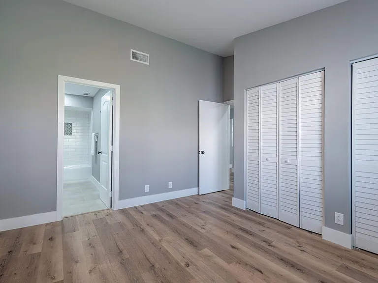 1579 Springside Dr — Photo 16