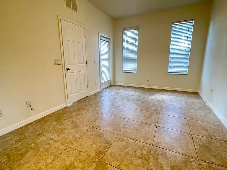 2481 Temple Grove Ln — Photo 9