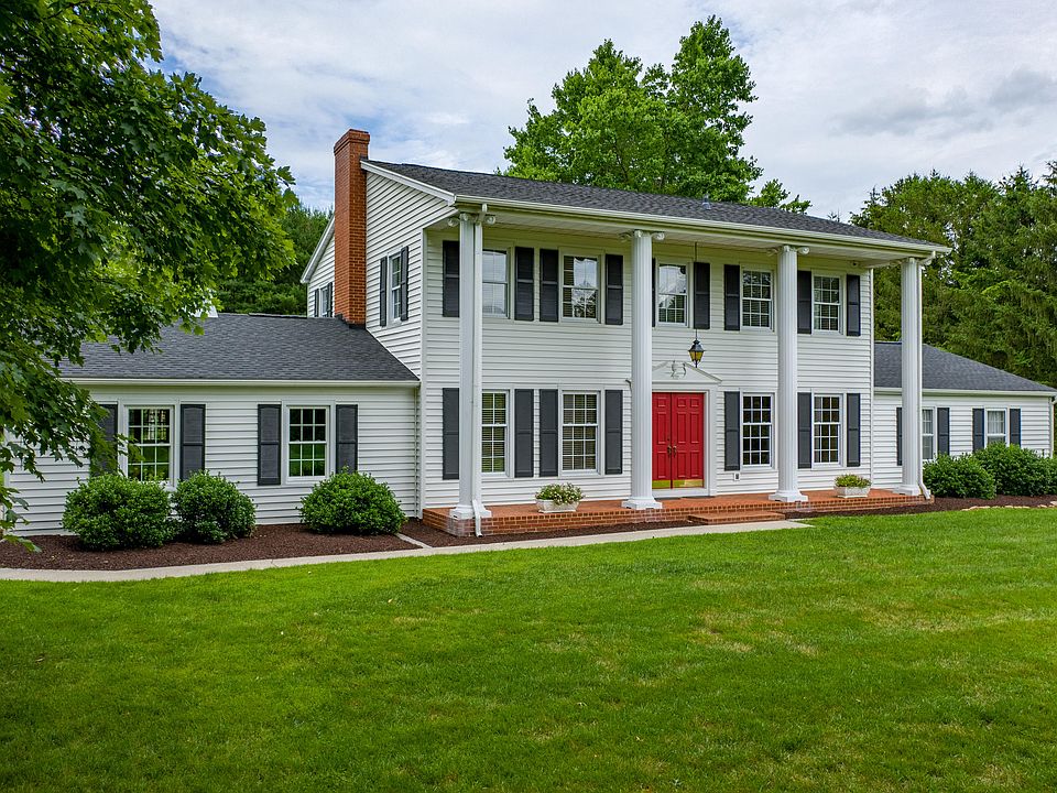1st image of 88 Windsor Ln