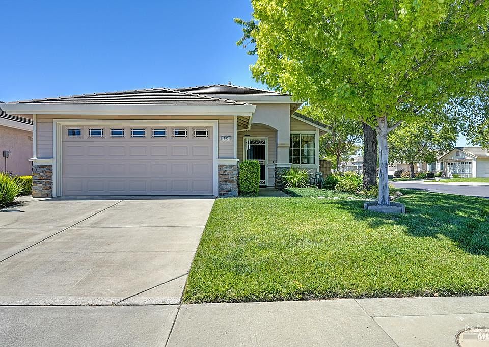 1st image of 383 Mandarin Cir