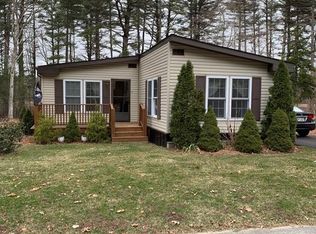 27 Pipers Way, Carver, MA 02330