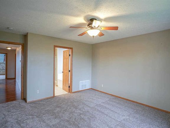 5th image of 7159 Mullinshire Way