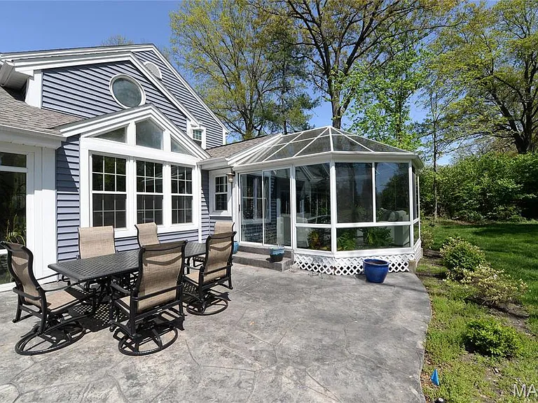 1306 S Geyer Rd — Photo 55