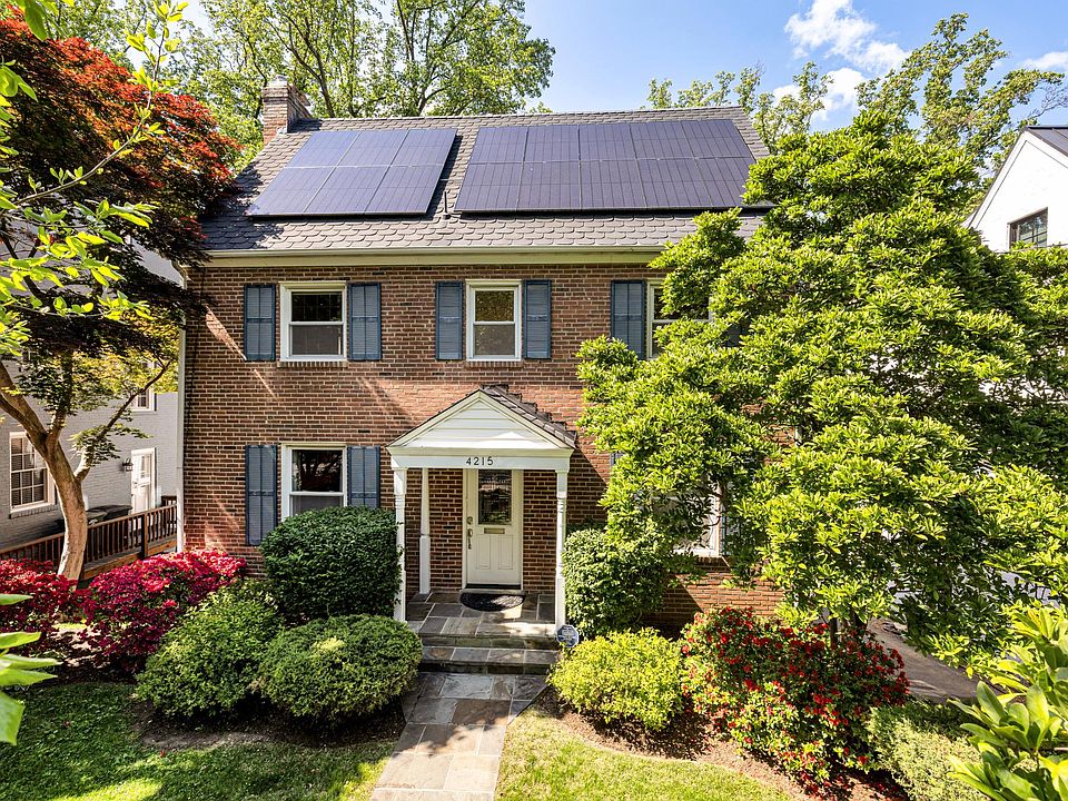 1st image of 4215 Oakridge Ln
