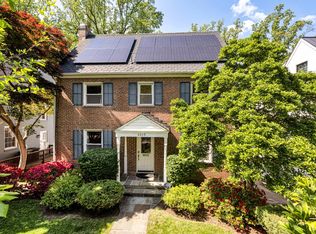4215 Oakridge Ln, Chevy Chase, MD 20815