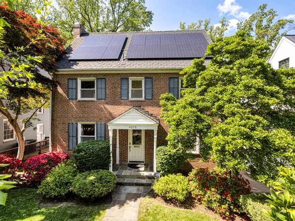 4215 Oakridge Ln, Chevy Chase, MD 20815