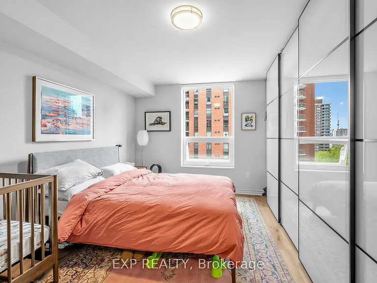 77 Maitland Pl #1127 — Photo 8