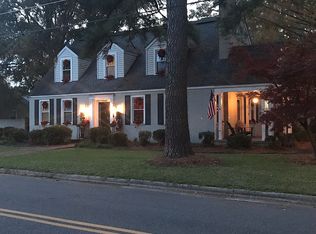 N Chestnut St, Lumberton, NC 28358
