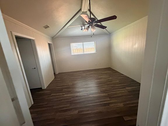 4th image of 613 Palomar Ln