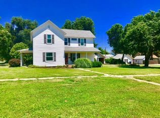 124 W 10th St, Larned, KS 67550