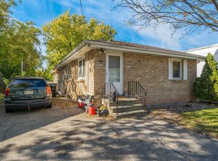 1417 Monroe St, Oshkosh, WI 54901