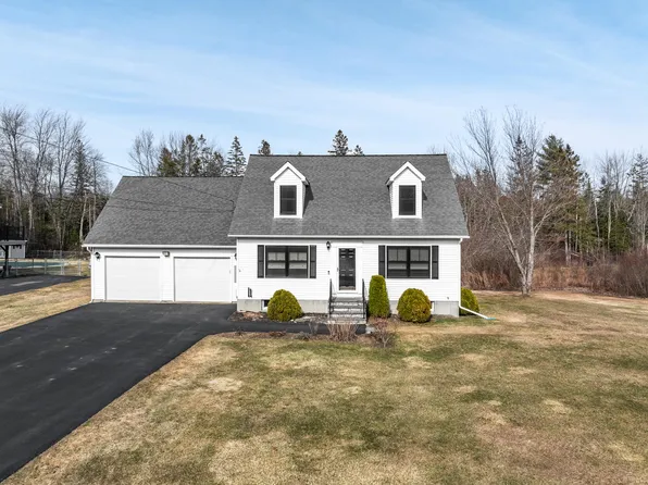 32 Main Trail, Hampden, ME 04444