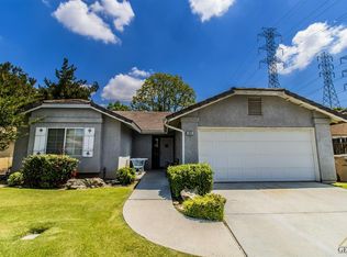 3004 Chuckwagon St, Bakersfield, CA 93312