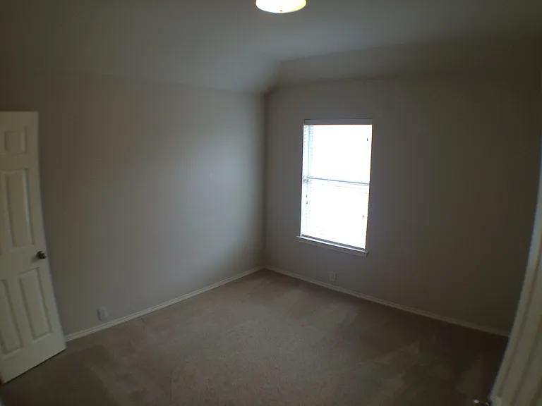 2509 Nueces Cv — Photo 18