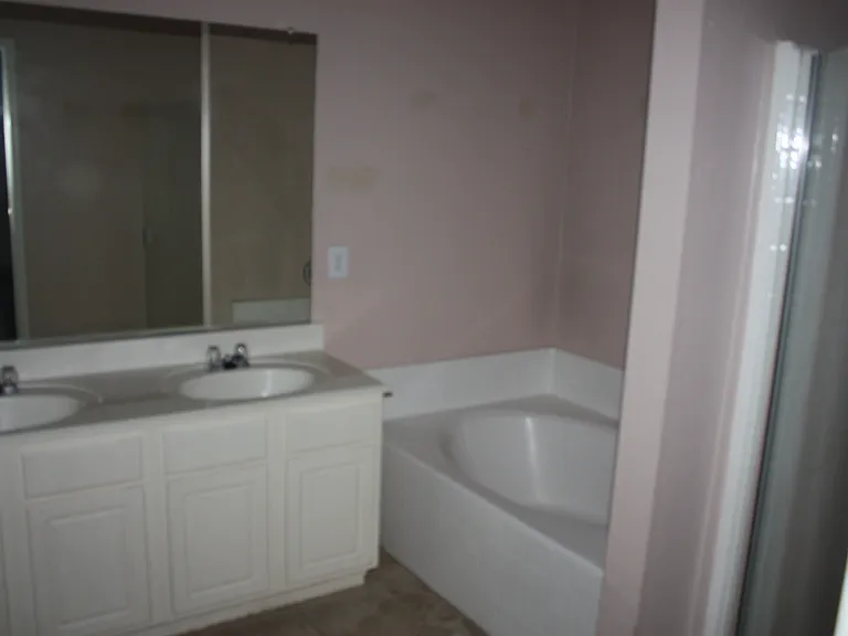 404 Pineview Ln — Photo 16