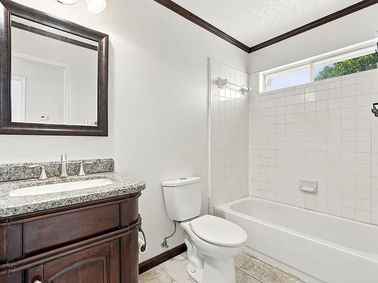 1813 Pendleton Rd — Photo 17