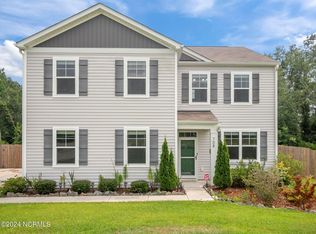 708 Lenox Dr, Holly Ridge, NC 28445