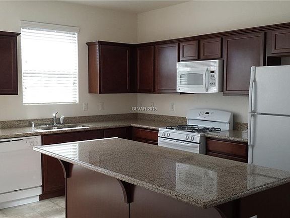 3rd image of 10492 Highlands River St