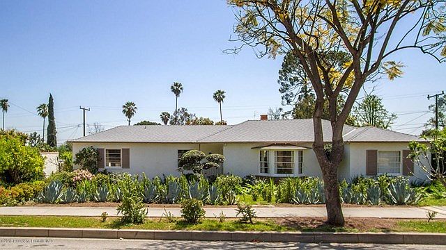 420 E Montecito Ave 028-mls