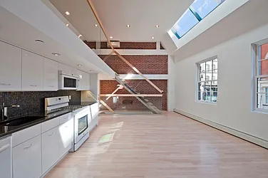 Rented by Nest Seekers International