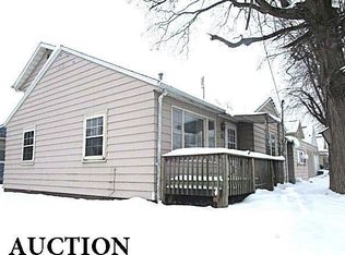 345 N 7th Ave, Canton, IL 61520