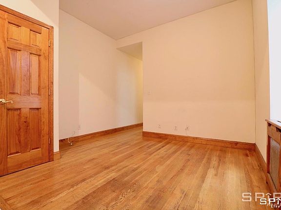 3rd image of 167 W 80th St APT 4C