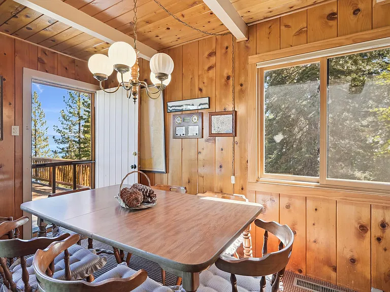 280 Old County Rd — Photo 14