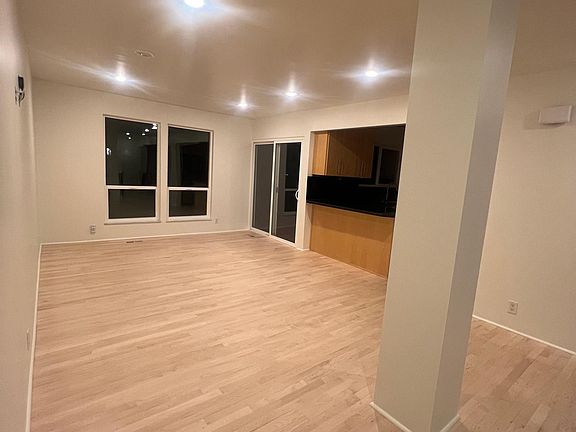 4th image of 2695 E Thunderbird Dr