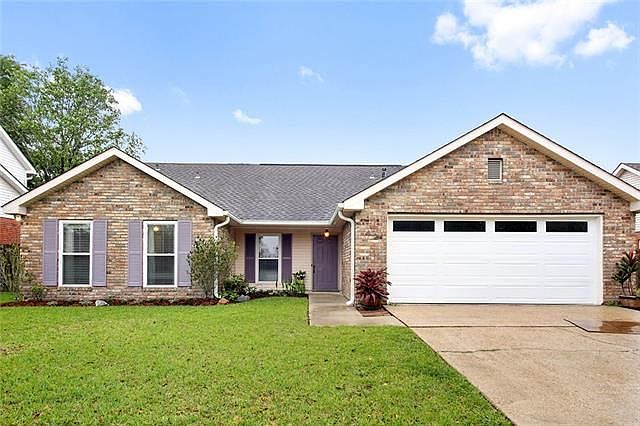 1st image of 42 Oakley Dr