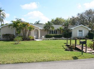 2001 SE Allamanda Dr, Port Saint Lucie, FL 34952