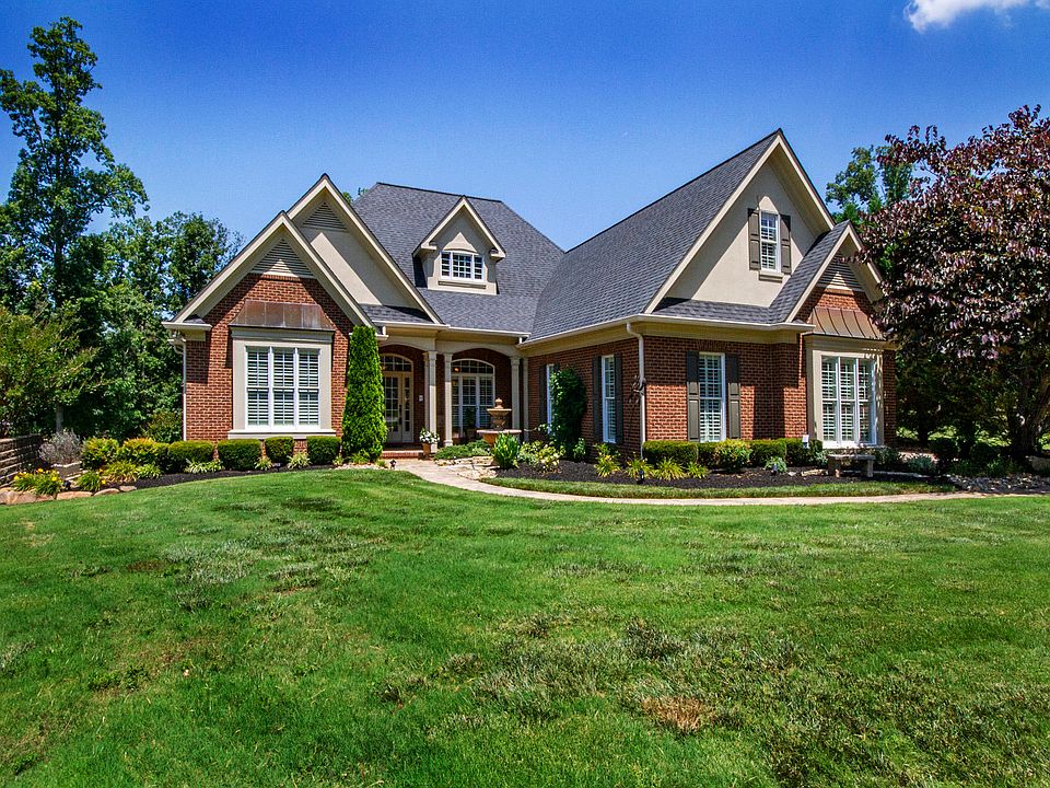 1st image of 155 Skyview Dr