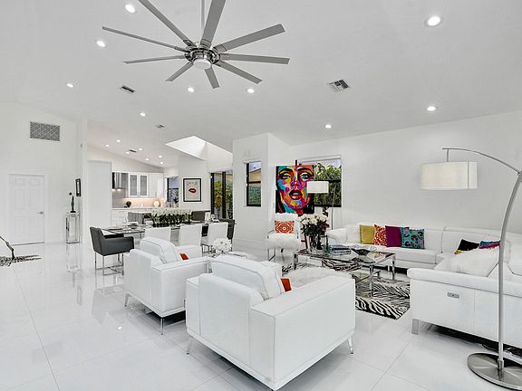 4th image of 5851 NW 21st Avenue