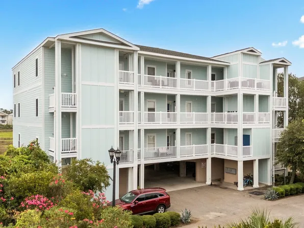 408 24th Ave. N #202, North Myrtle Beach, SC 29582