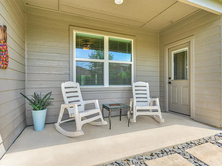 8884 Oval Glass St — Photo 4